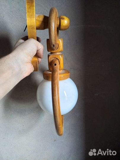 Ретро светильник из натурального дерева