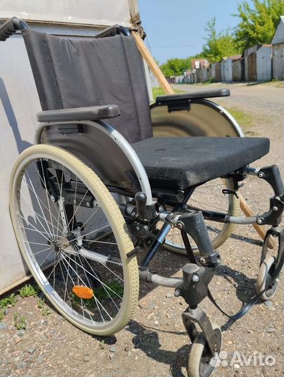 Инвалидная коляска новая
