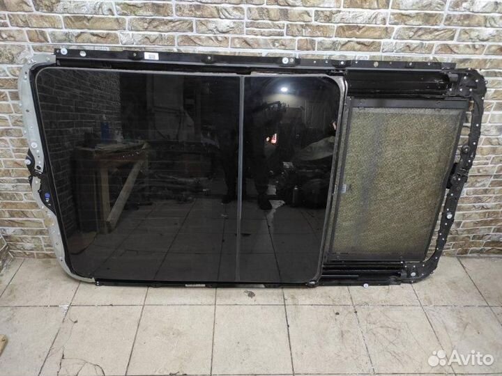 Стекло панорамной крыши BMW X5