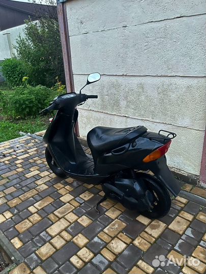 Скутер Suzuki Lets2