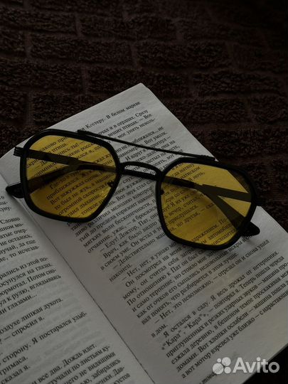 Солнцезащитные очки