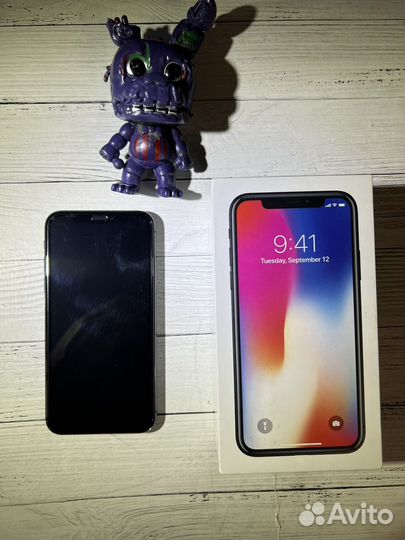 iPhone X, 256 ГБ