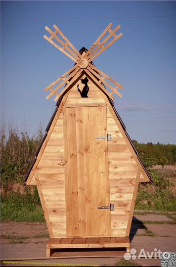 Дачный туалет деревянный