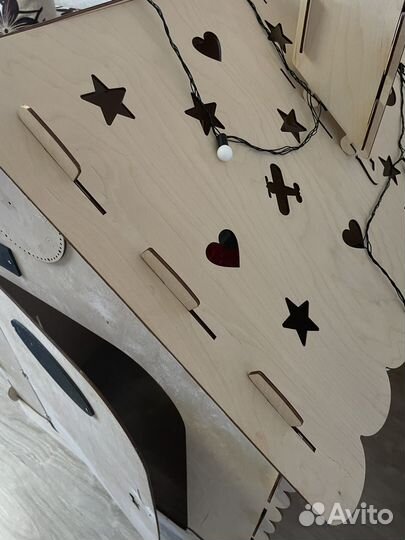 Детский игровой домик из дерева