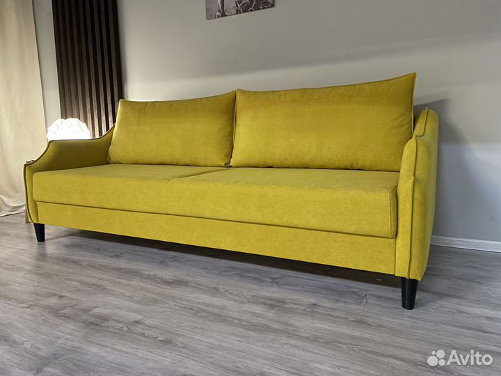 Диван трехместный раскладной с ящиком еврокнижка