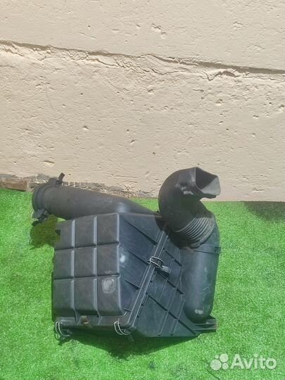 Корпус воздушного фильтра Mercedes w202 m111