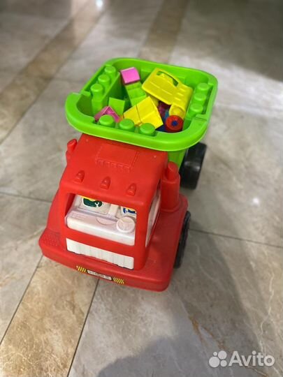 Игрушка самосвал с лего