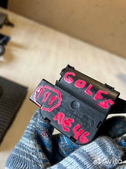 Моторчик заслонки отопителя Volkswagen Golf 5 BSE