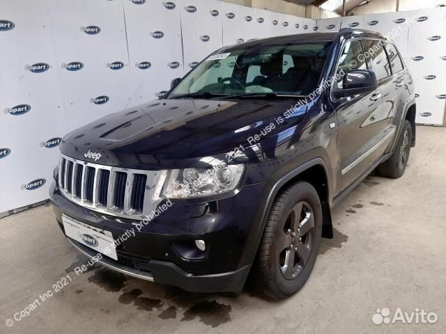 Рулевое колесо jeep grand cherokee WK2 2013