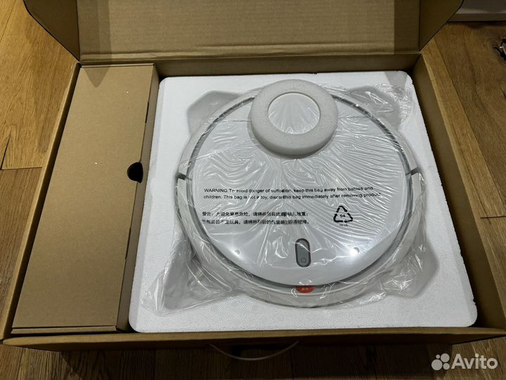 Робот-пылесос Xiaomi Vacuum Cleaner