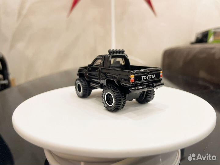 Hot wheels premium Toyota назад в будущее