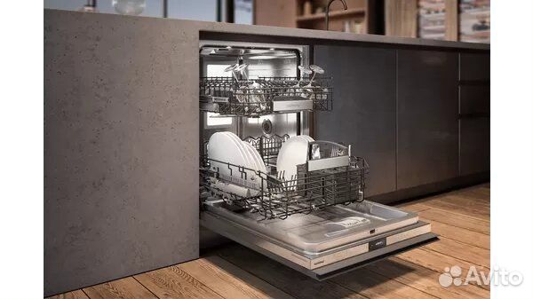 Посудомоечная машина Midea ASW1W1654 бу