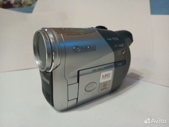 Видеокамера Canon DC50 DVD Camcorder