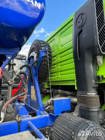 Автобетоносмеситель Shacman (Shaanxi) SX5318GJB6T326, 2024