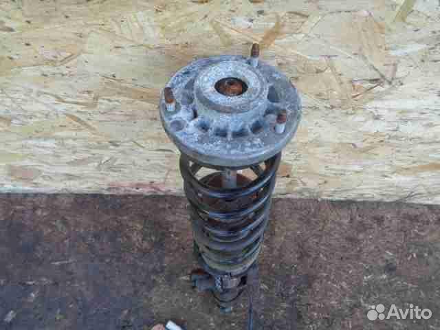 Амортизатор задний правый BMW 5-Series