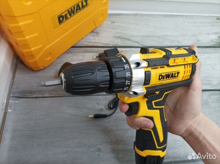 Шуруповерт dewalt