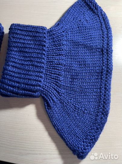 Шапка и манишка ручная работа