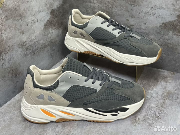 Кроссовки Adidas Yeezy boost 700