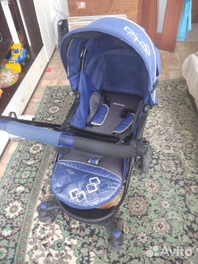 Коляска прогулочная