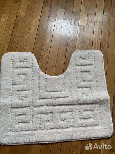 Коврик для ванной и туалета