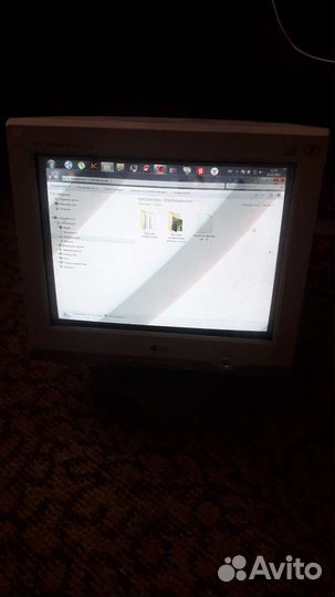 Монитор LG flatronez T710BH