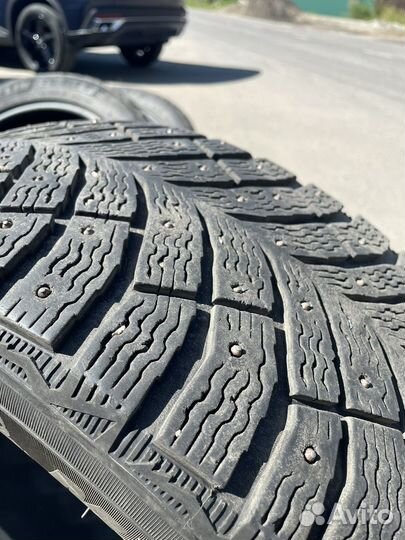 Michelin X-Ice North 4 215/55 R17 98T