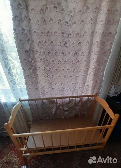 Детская кроватка