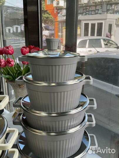 Кастрюли набор