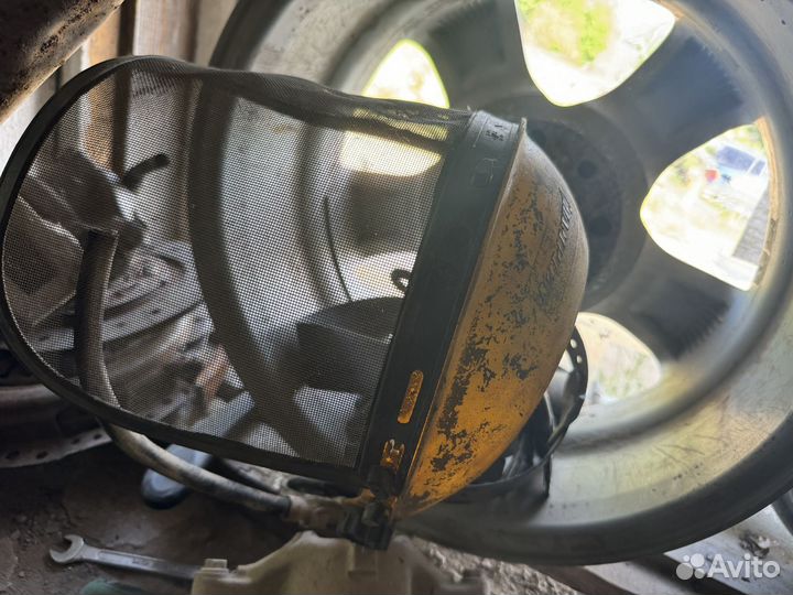 Шлем защитный