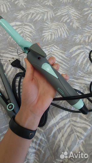 Выпрямитель и плойка для волос новые