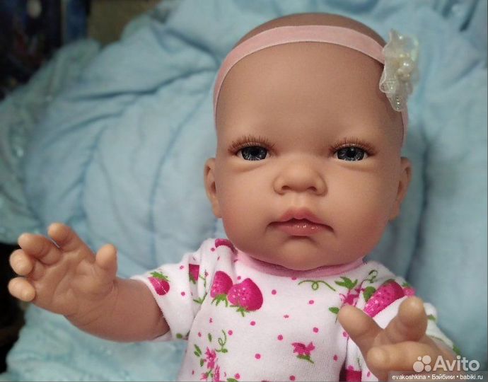 Испанская кукла-малышка,новая,45 см