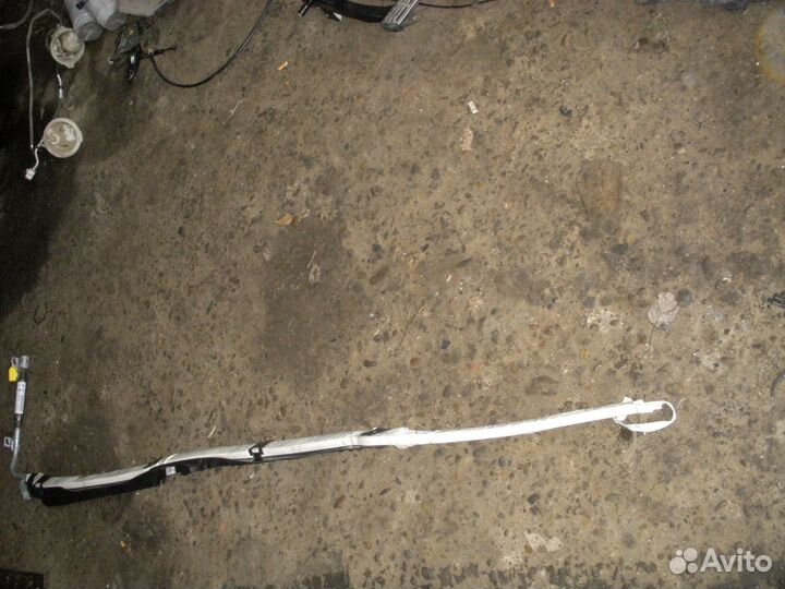 Шторка боковая Гольф 2007