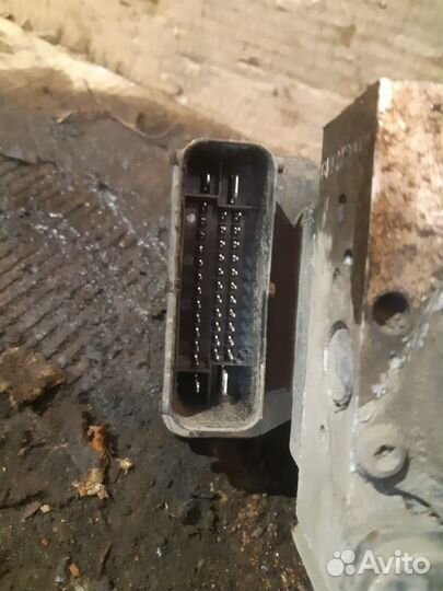 Блок управления ABS Kia Optima