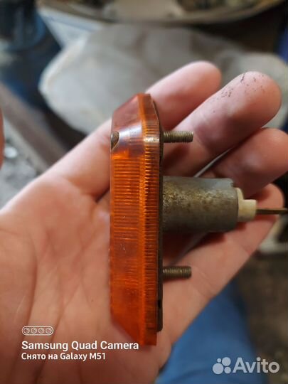 Повторитель поворота ваз 2103