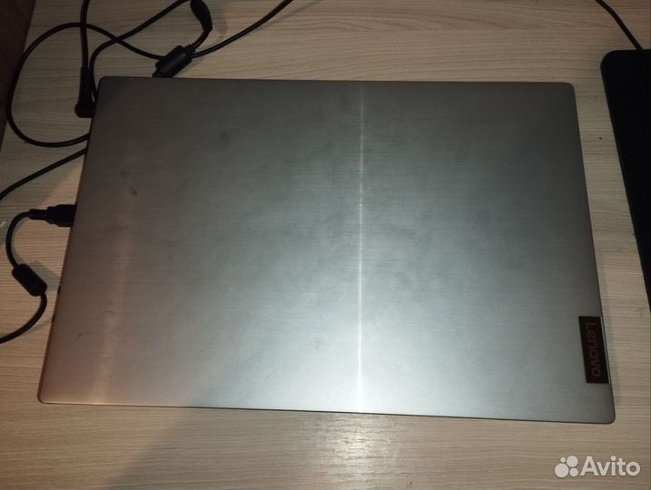 Ноутбук lenovo