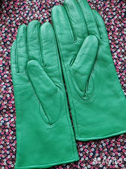 Перчатки женские кожаные новые