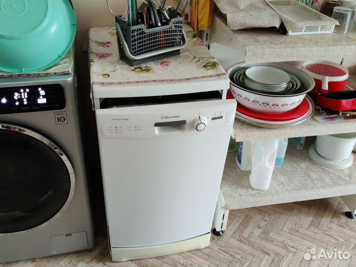 Посудомоечная машина electrolux 45см