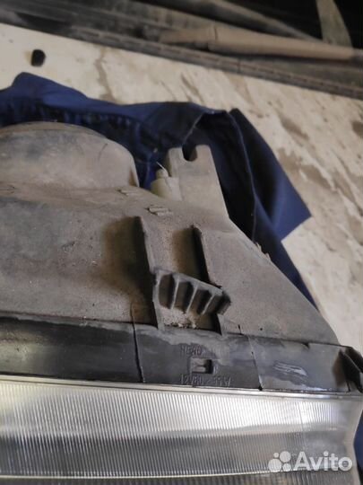 Фара NIssan sunny передняя