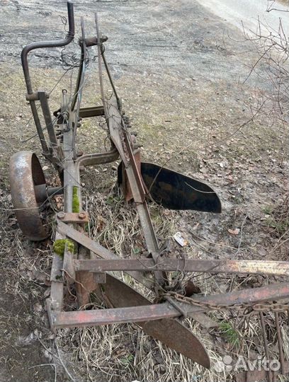 Плуг от трактора Т-40