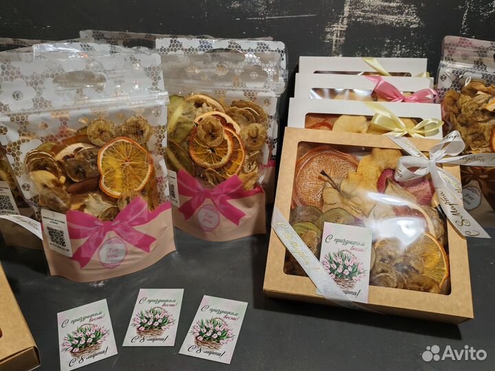 Фруктовые чипсы подарок 8 Марта корпоративный
