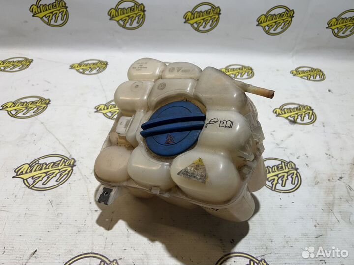 Бачок расширительный Volkswagen Touareg 2 NF