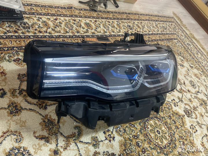 BMW X7 Фара левая