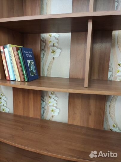 Стеллаж для книг