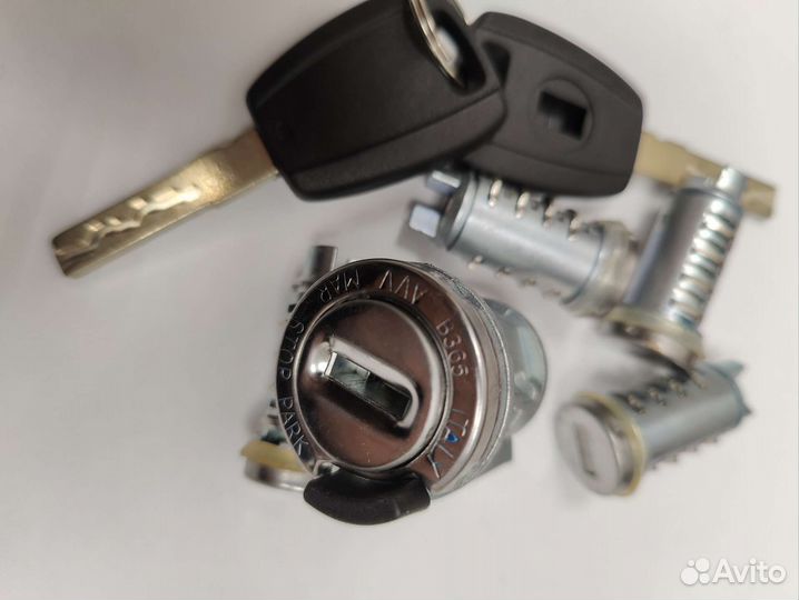 Личинка замка зажигания Citroen Peugeot Fiat