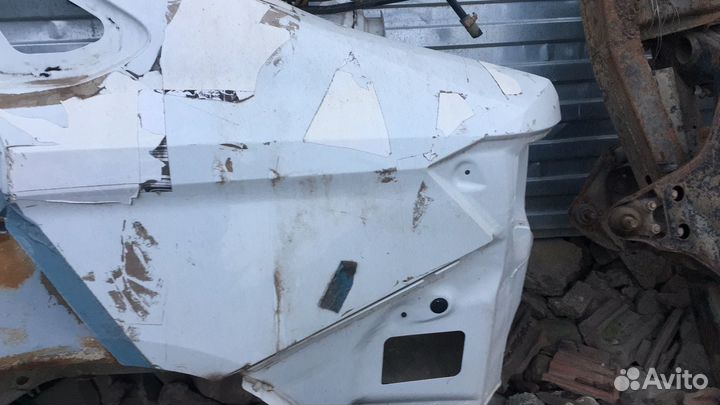 Задний крыло на весту