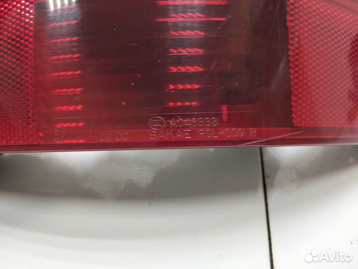 Фонарь задний в бампер Citroen C-Crosser