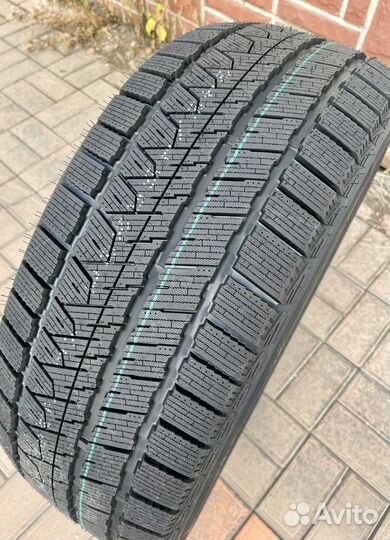 Roadboss Nix Via 245/45 R20 103H