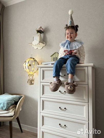 Воздушный шар с корзиной