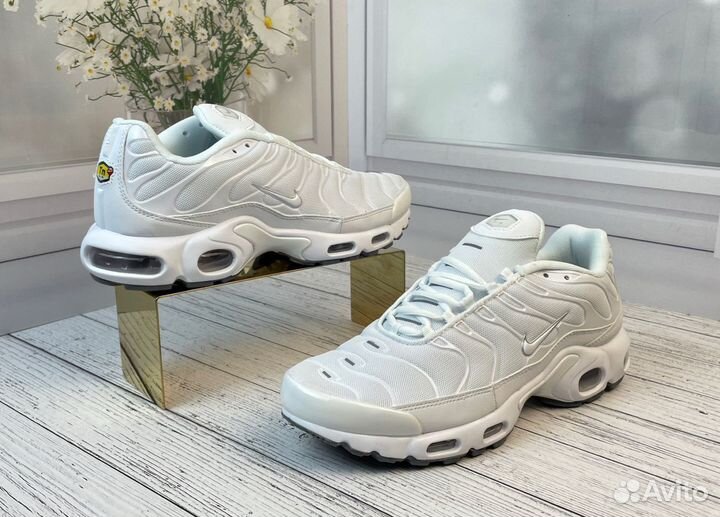 Кроссовки Nike air max tn plus white