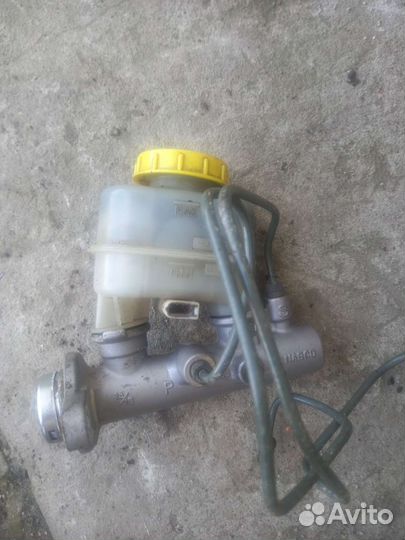 Ниссан Максима 32- главный тормозной цилиндр